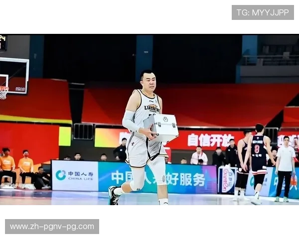 CBA足球队韩德君：韩德君与CBA足球队的关系与足球领域贡献